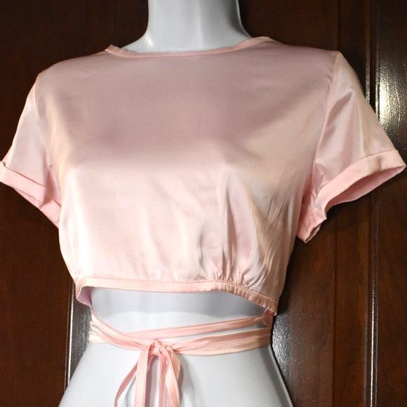 Tulum Sunrise Pink Satin Wrap Crop Top Size Large Short Sleeve Blouse - Picture 6 of 15
